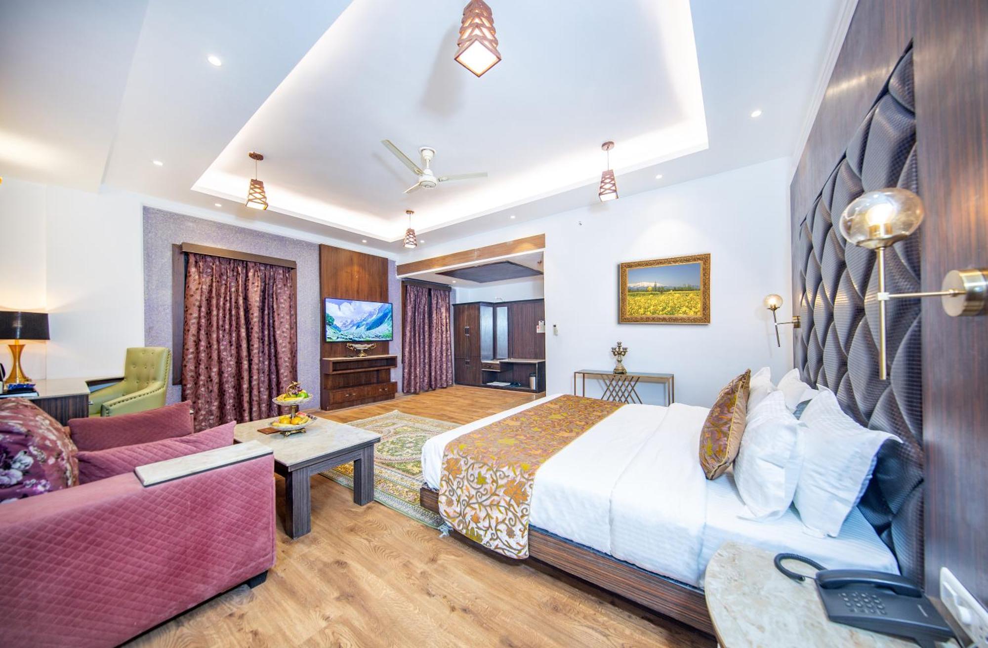 Solar Residency, Srinagar Hotel Екстериор снимка